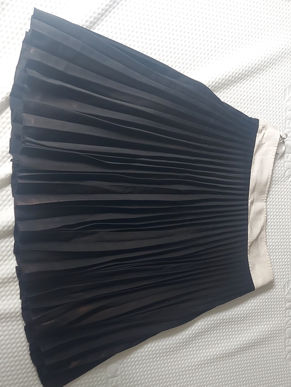 Karen Millen Black Pleated Skirt with Cream Waistband